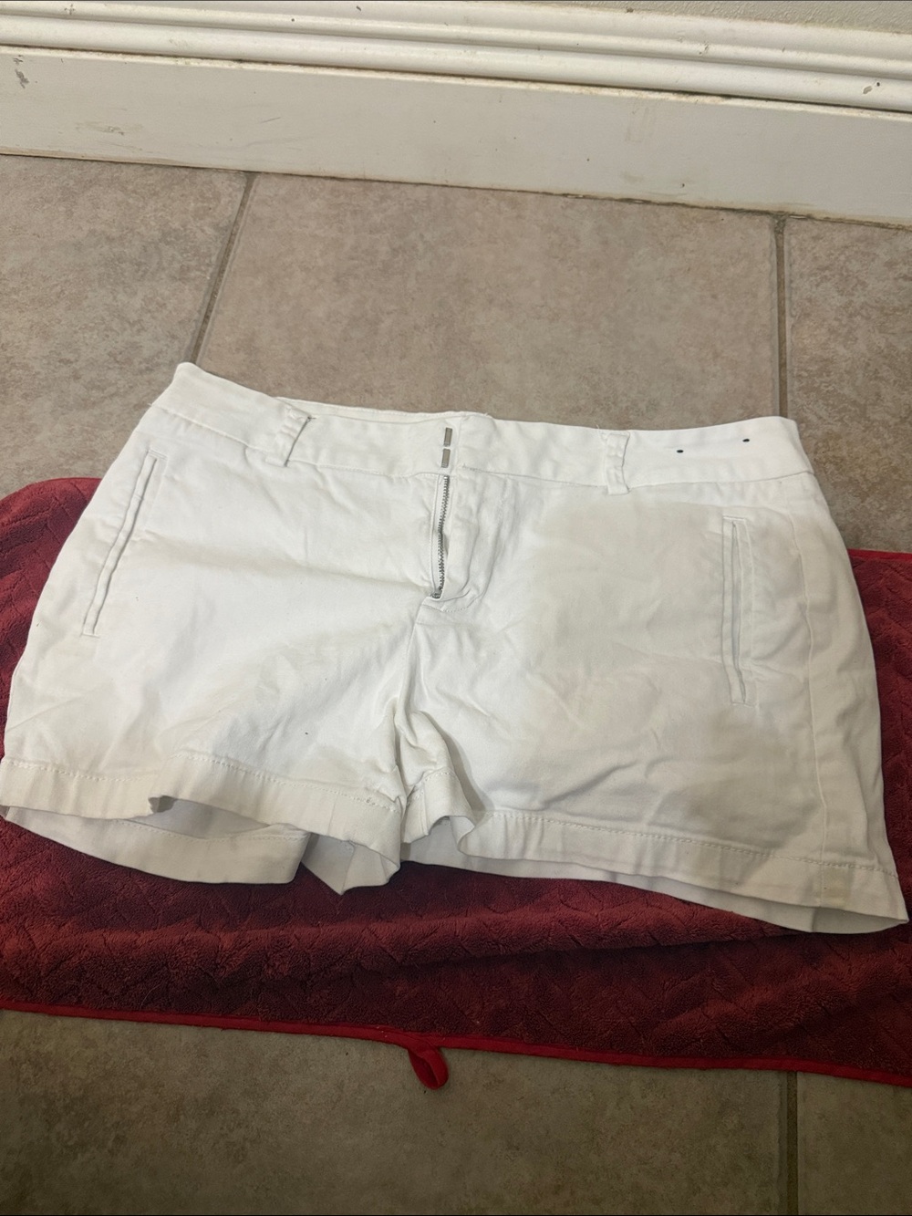 a.n.a White High Waist Casual Shorts